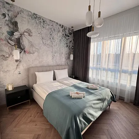 Apartament White Glove Deluxe Lesna Apartment *